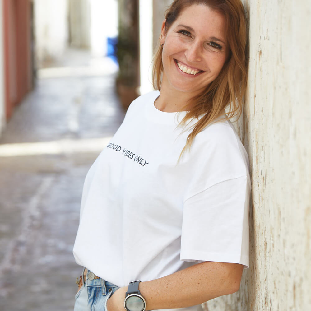 CAMISETA CHICA URBAN GOOD VIBES ONLY