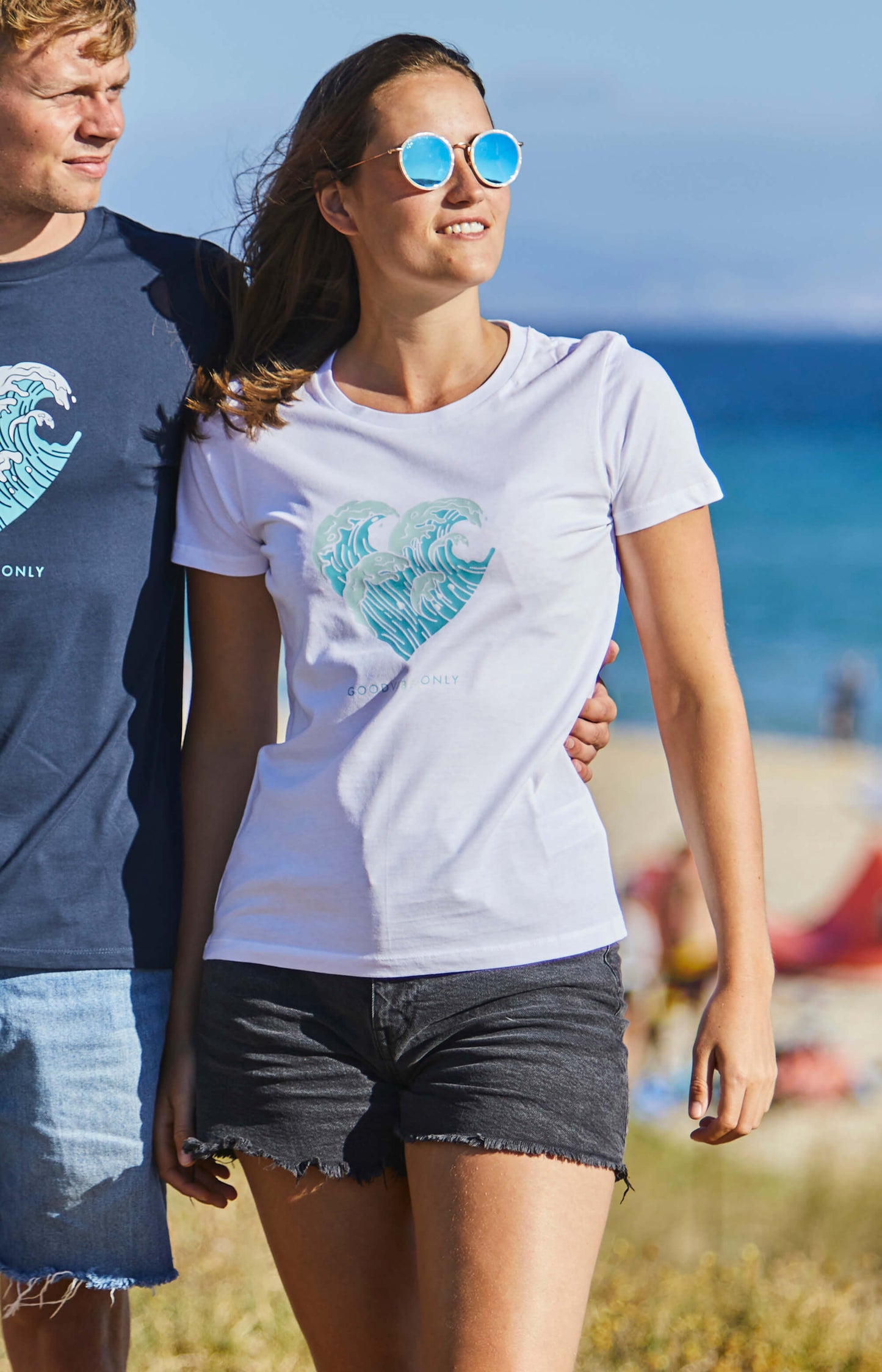 CAMISETA CHICA CORAZÓN OLA