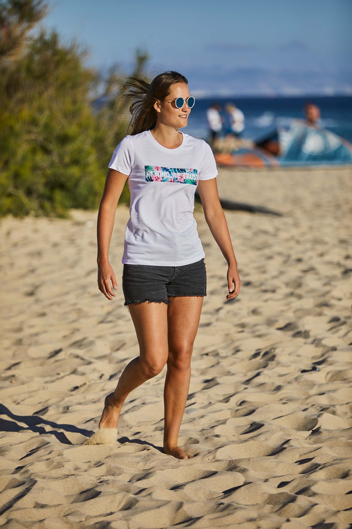 CAMISETA CHICA IN WIND WE TRUST