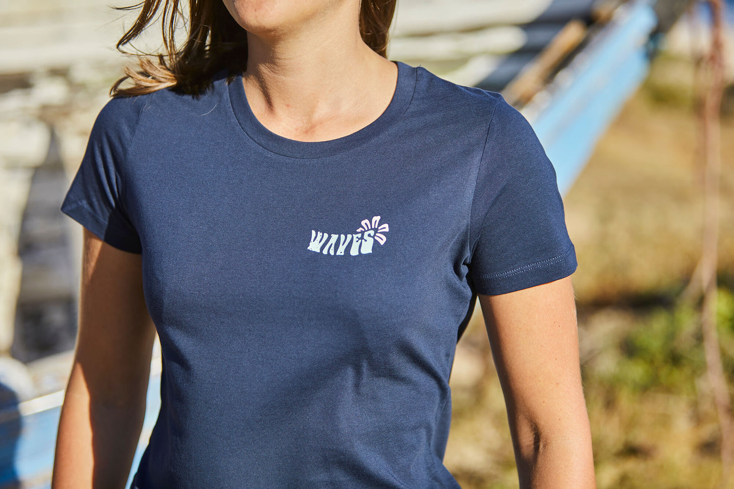 CAMISETA CHICA TABLA DE SURF