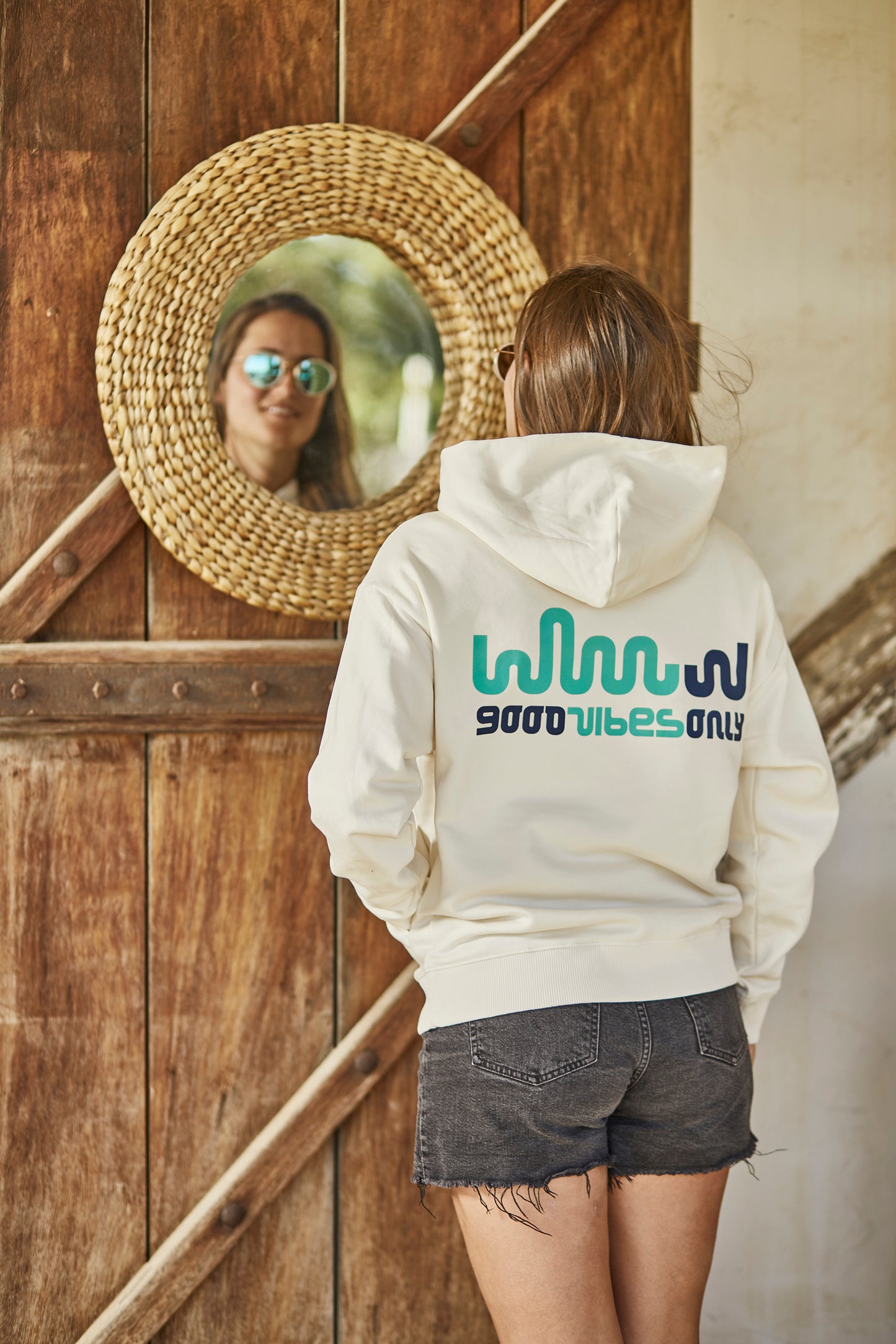 SUDADERA WAVES 3.0
